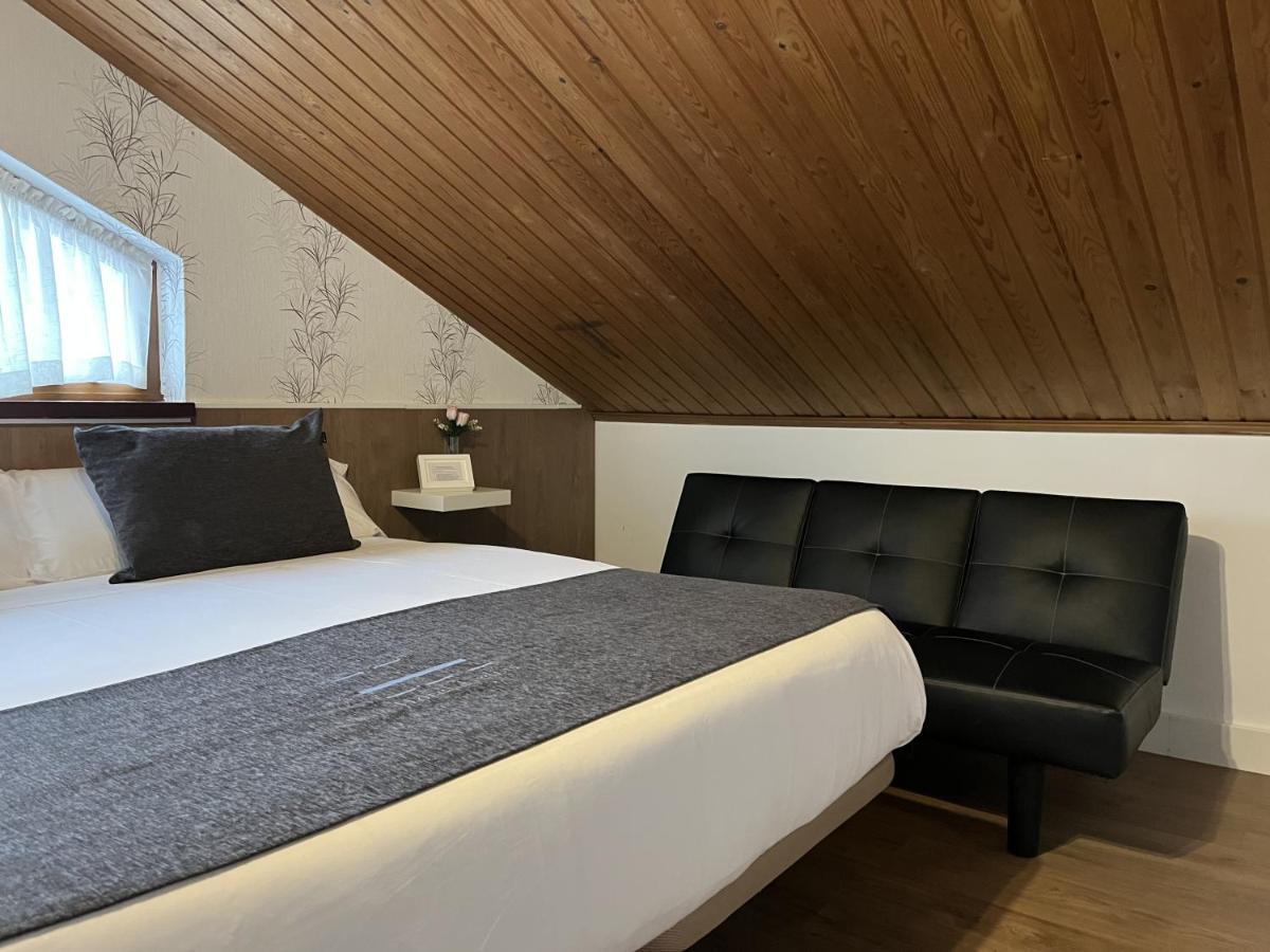 Hotel Avelina Cangas de Onis Bagian luar foto