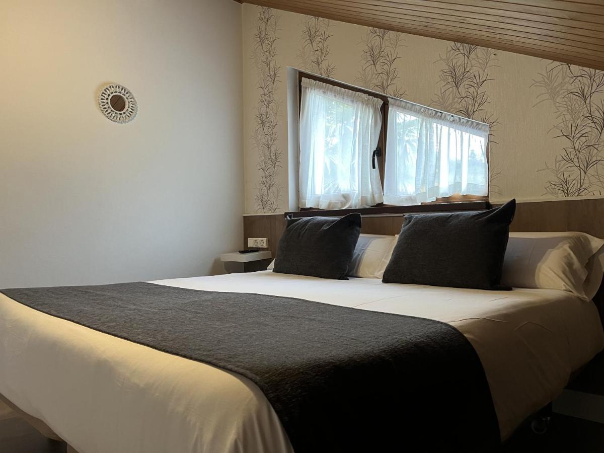 Hotel Avelina Cangas de Onis Bagian luar foto
