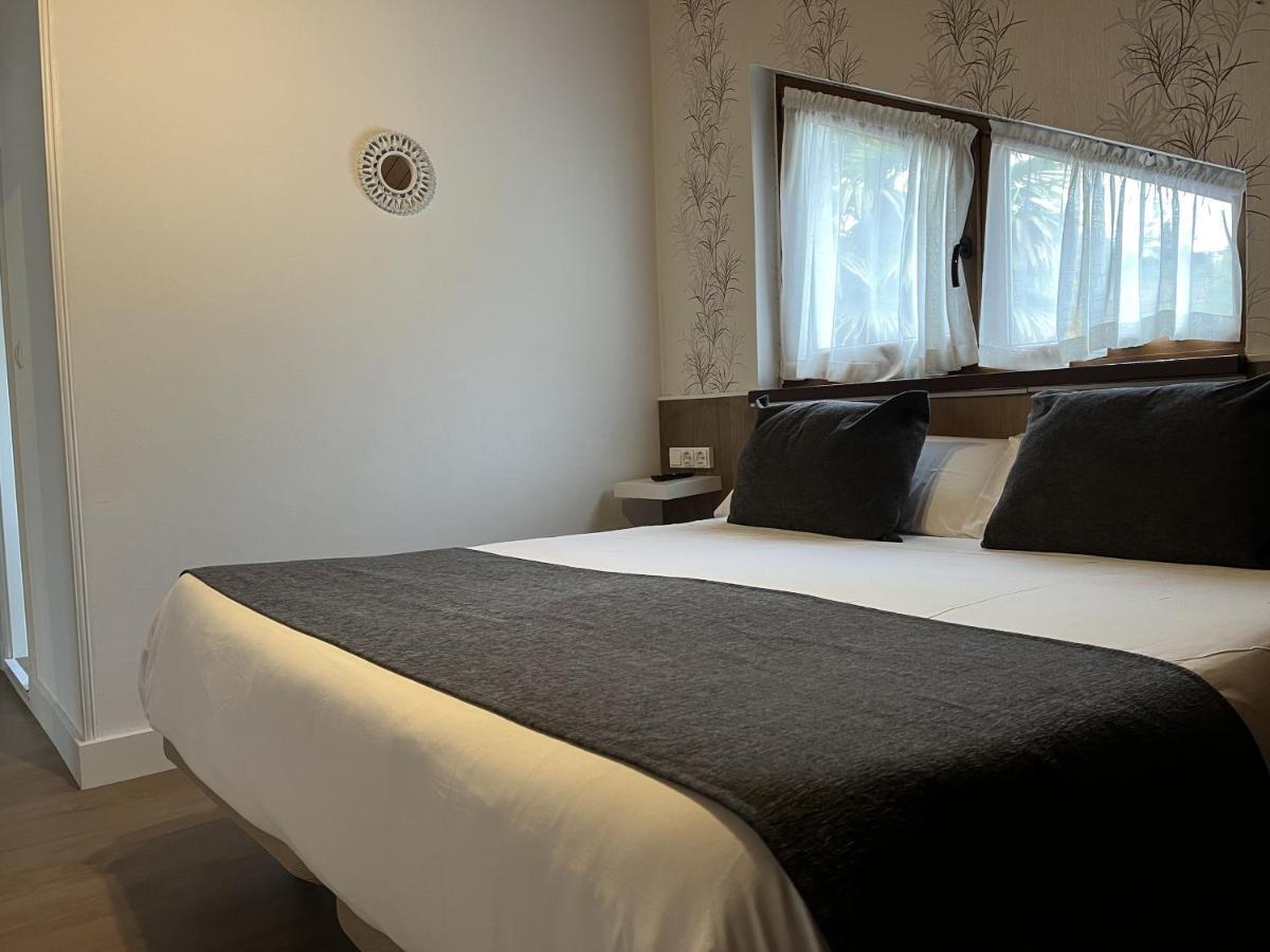 Hotel Avelina Cangas de Onis Bagian luar foto