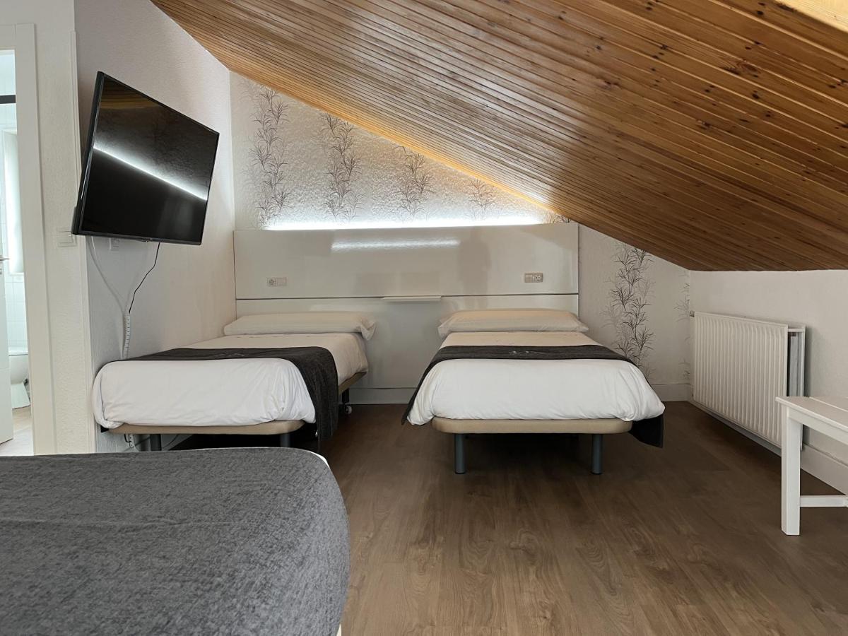 Hotel Avelina Cangas de Onis Bagian luar foto
