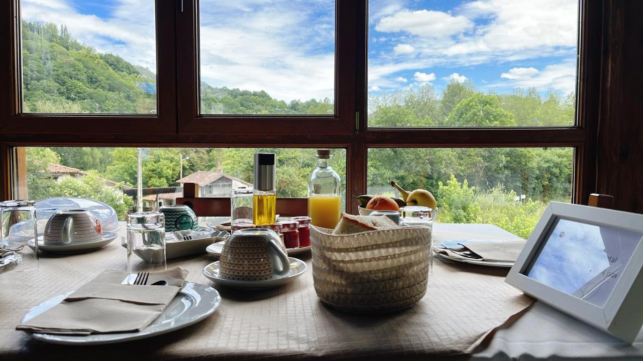 Hotel Avelina Cangas de Onis Bagian luar foto