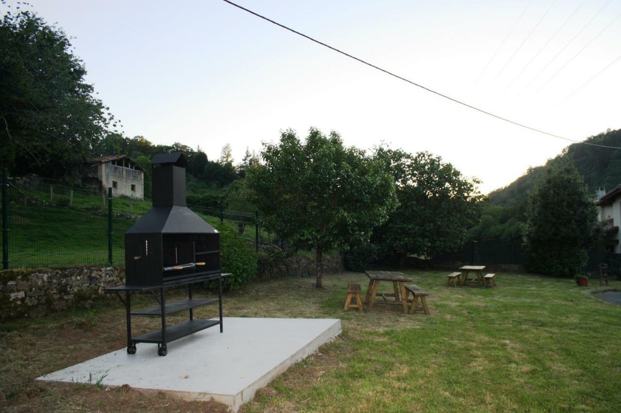 Hotel Avelina Cangas de Onis Bagian luar foto